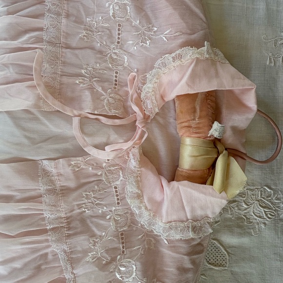 Vintage Pink Embroidered Women's Cape night cover top Large - Picture 2 of 7